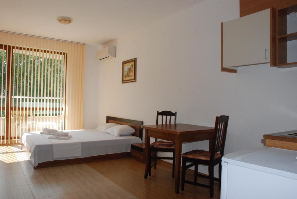 Apartments In Princess Residence Balcic Exterior foto